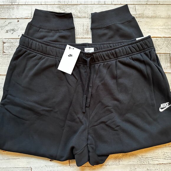 Nike Sportswear Womens Black Joggers NWT - Picture 3 of 6